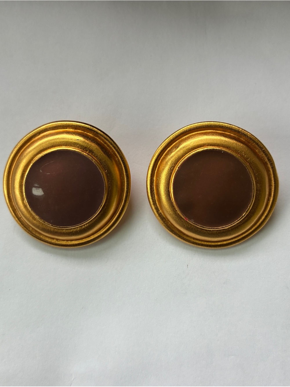 Vintage 80s Ginnie Johansen Brown Enamel Matte Gold Button Clip On Earrings